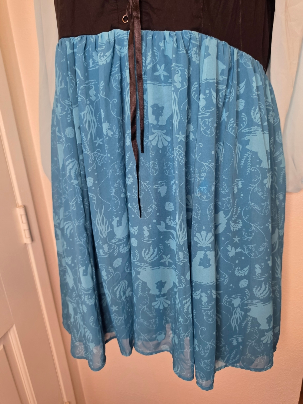 Disney Ariel Little Mermaid Costume Black Bodice with Turquoise Blue Print - Picture 5 of 11